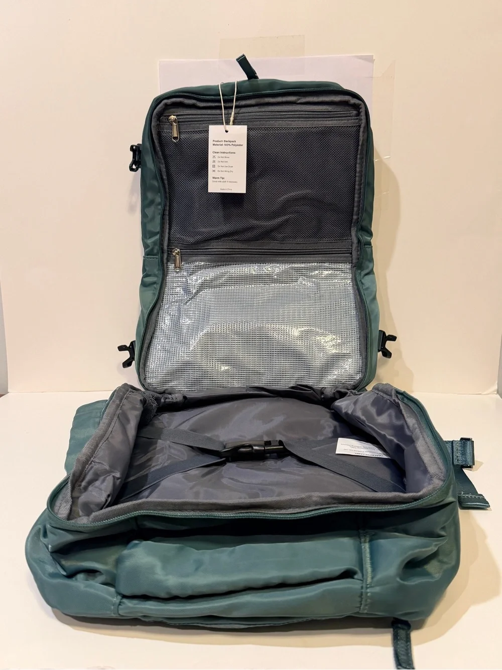 NWT Sinaliy Green Travel/Laptop Backpack with Travel Pouch